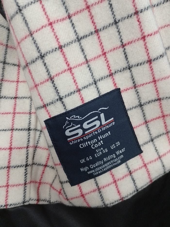 Shires Clifton Mens Hunt Coat Size 44