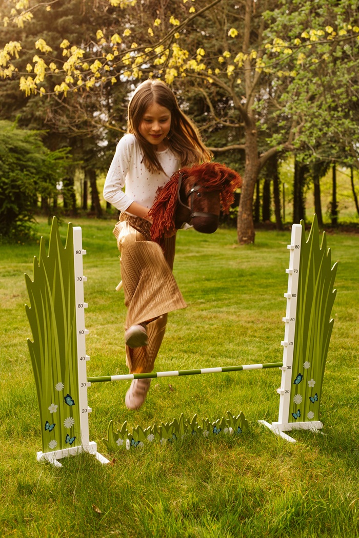 Hobby Horse Flower Fence Jump