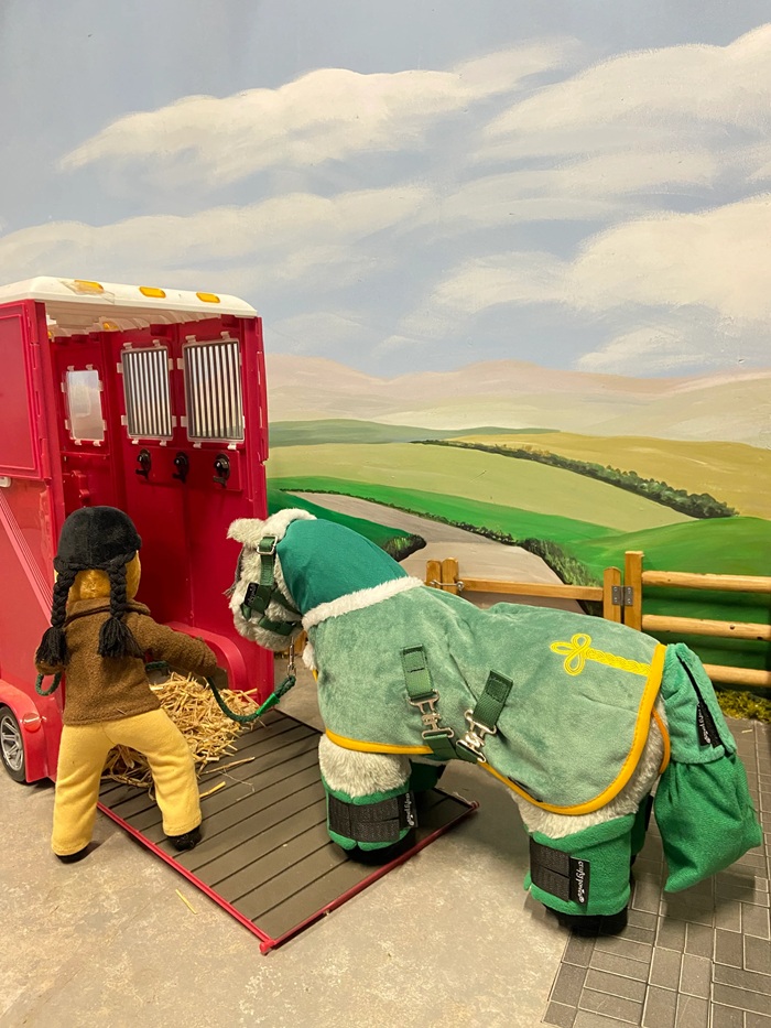 Crafty Ponies Travel Set