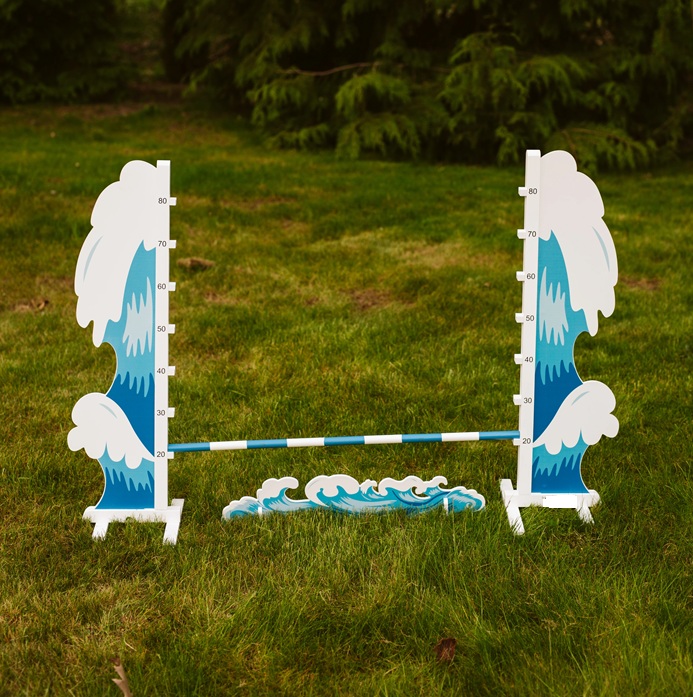 Hobby Horse Waves Show Jump 
